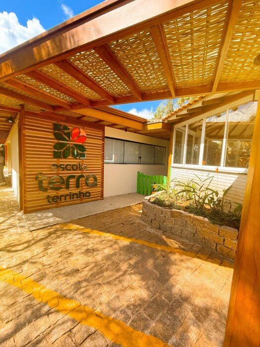 Entrada da Escola Terra Terrinha