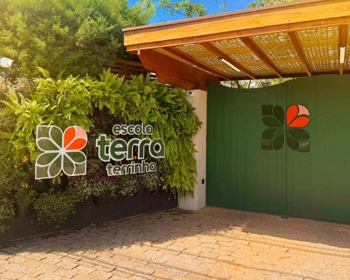 Fachada da Escola Terra Terrinha